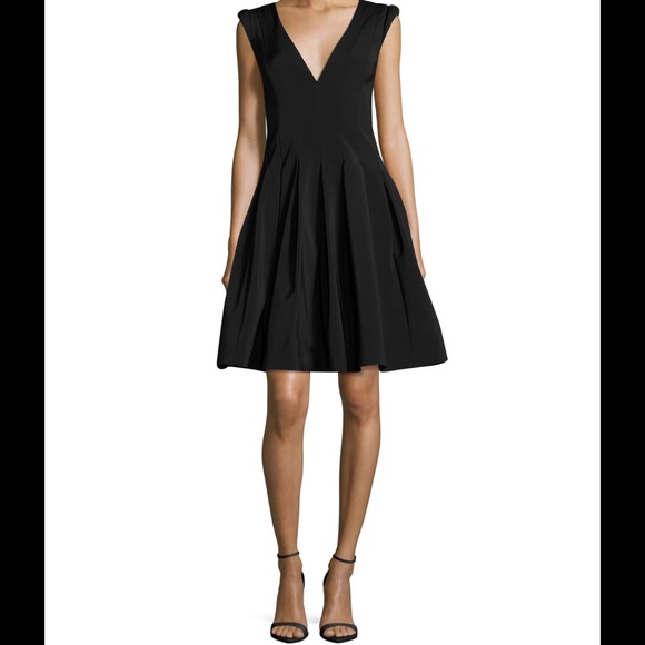 New! NWT Stunning Halston Heritage - Picture 3 of 8